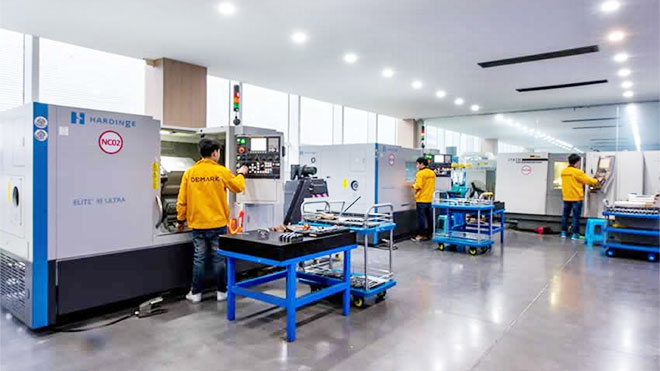 CNC Precision Machining Center